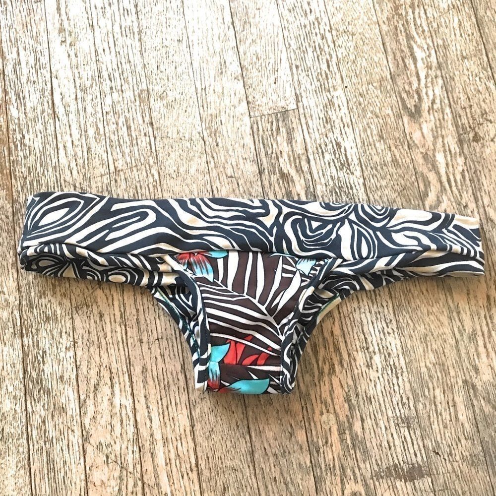 Designer Reversible Bikini Bottom - Picture 2 of 5
